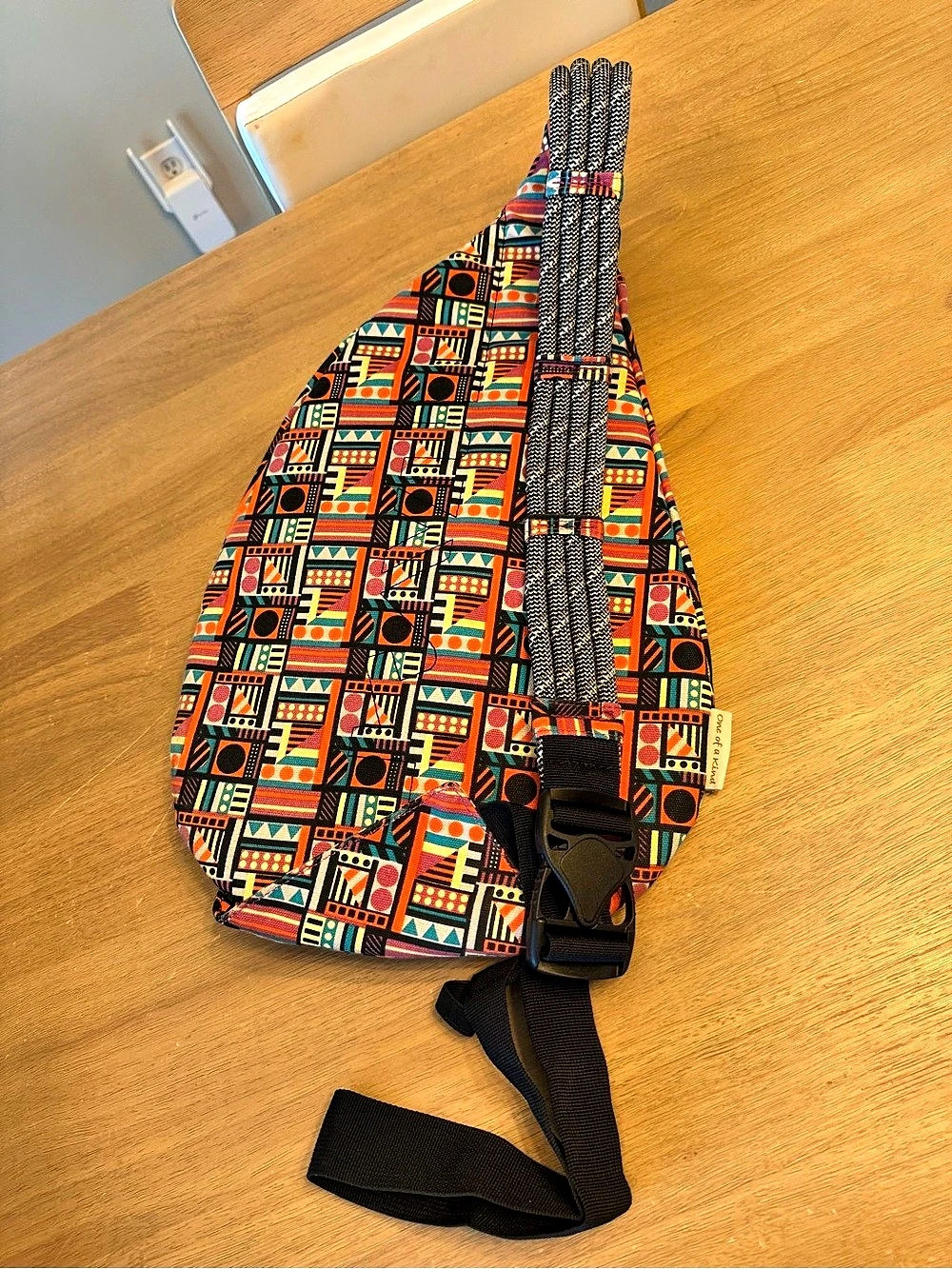 KAVU Rope Sling Bag Colorful Geometric Pattern - Picture 6 of 6